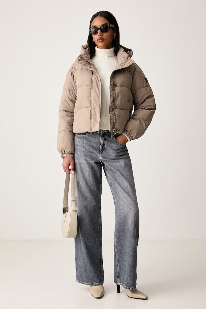 GUESS JEANS капитонирано яке дамско бежово W6BL25 W3788
