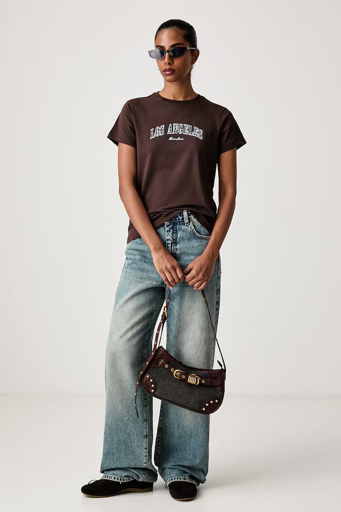 GUESS JEANS тениска дамска с памук кафява W6BI09 K5310