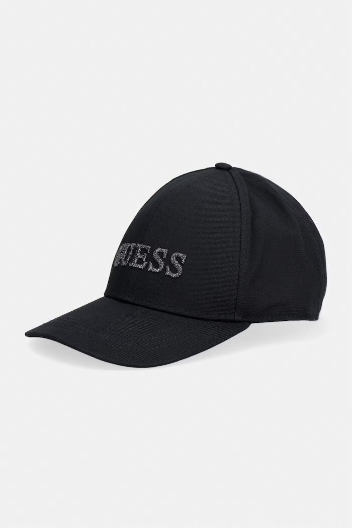 GUESS Памучна шапка с козирка в черно AW5474 COT01