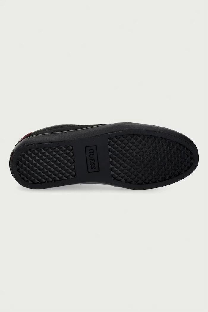 GUESS PAVIL маратонки мъжки черни FMFPAV ELE12