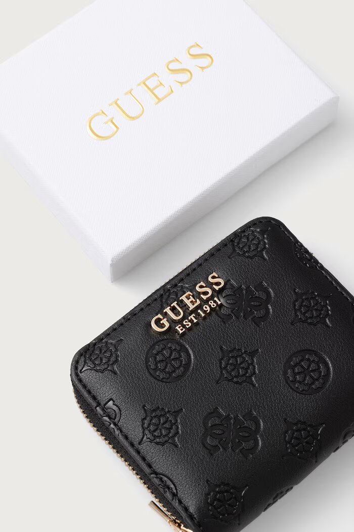 GUESS портфейл дамски от имитация на кожа CARMELLA черен SWPD22 25137