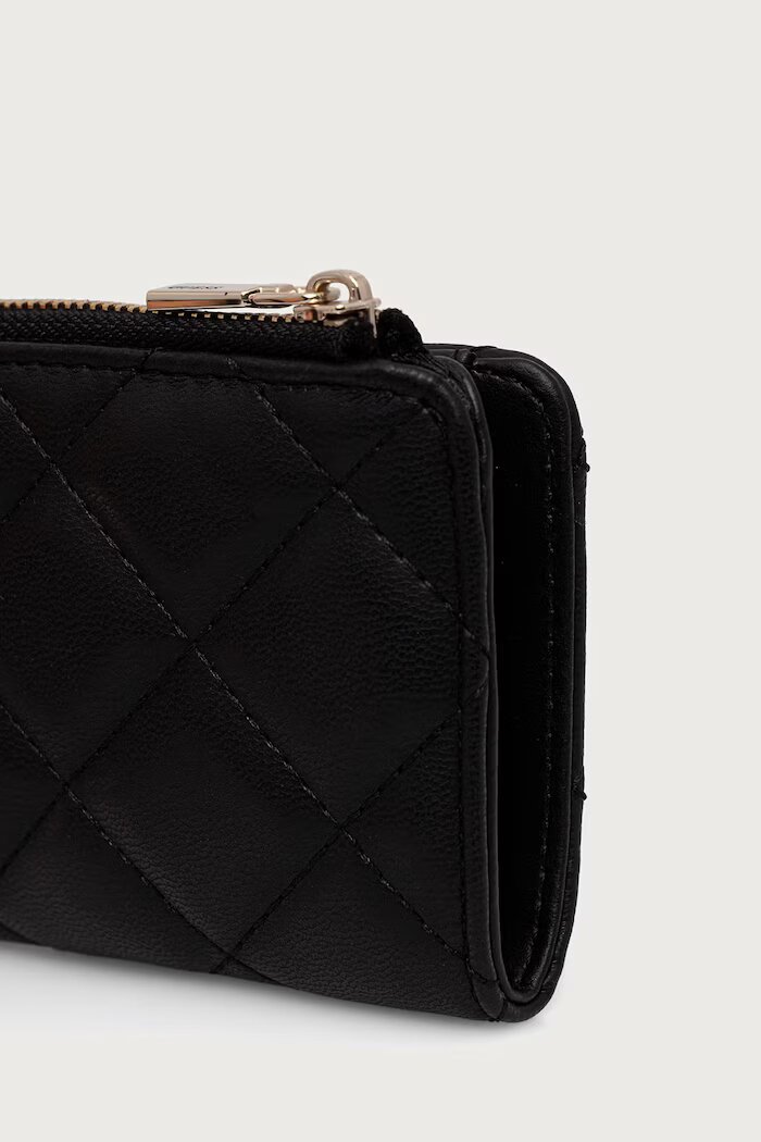 GUESS портфейл дамски от имитация на кожа JULIET черен SWQG24 56156