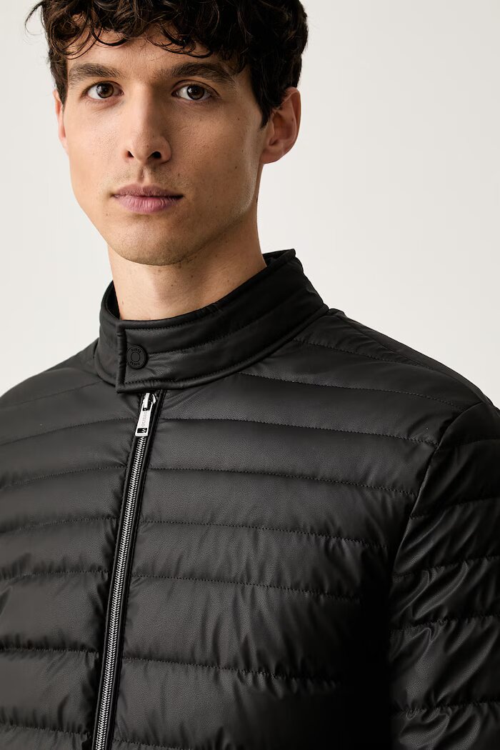 GUESS преходно яке мъжко черно M6YL39 W2849