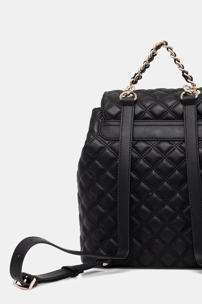 GUESS Раница GIULLY дамска в черно малък размер с изчистен дизайн HWQG96 73330