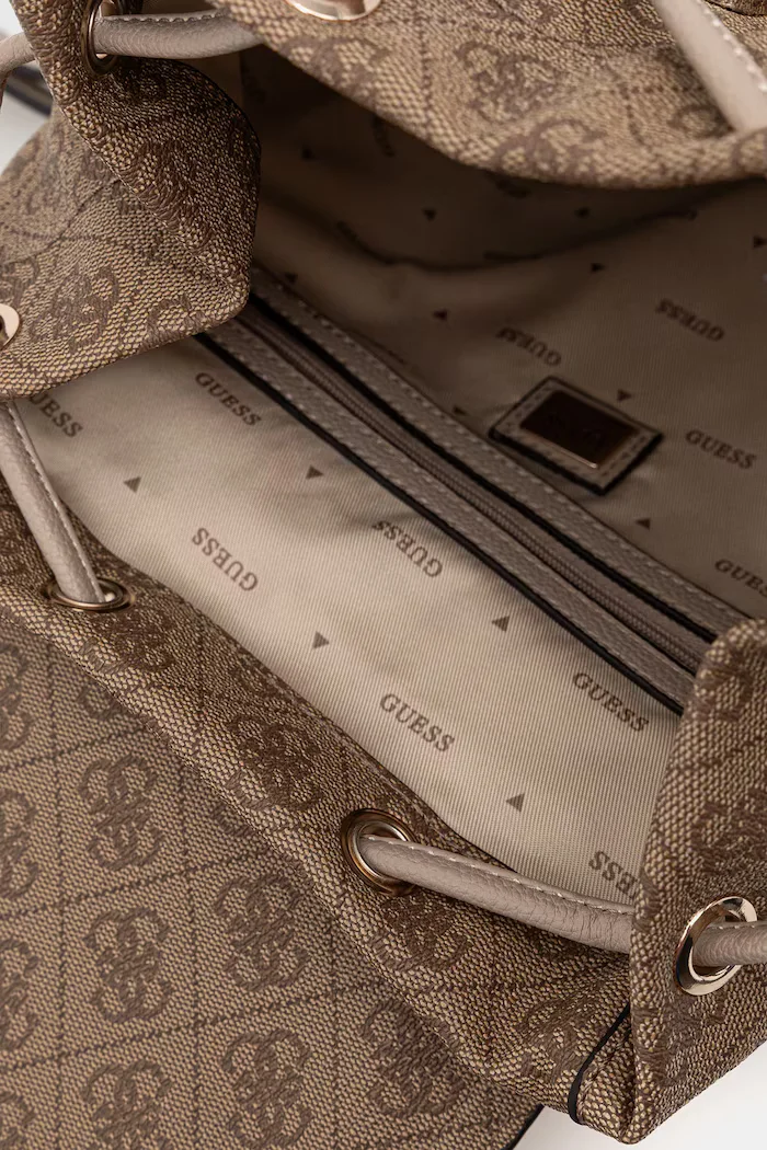 GUESS Раница MANHATTAN дамска в бежово малък размер с десен HWSG71 18310