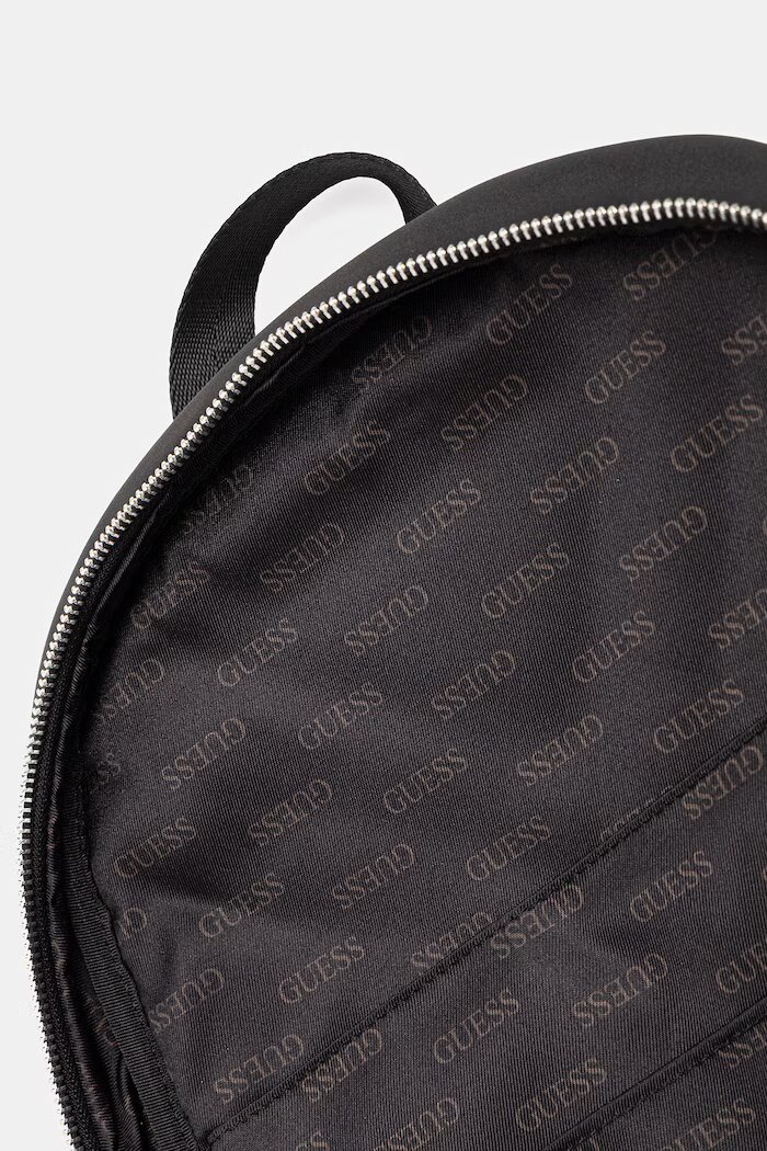 GUESS Раница TORINO в черно голям размер с изчистен дизайн HMTONK P6111