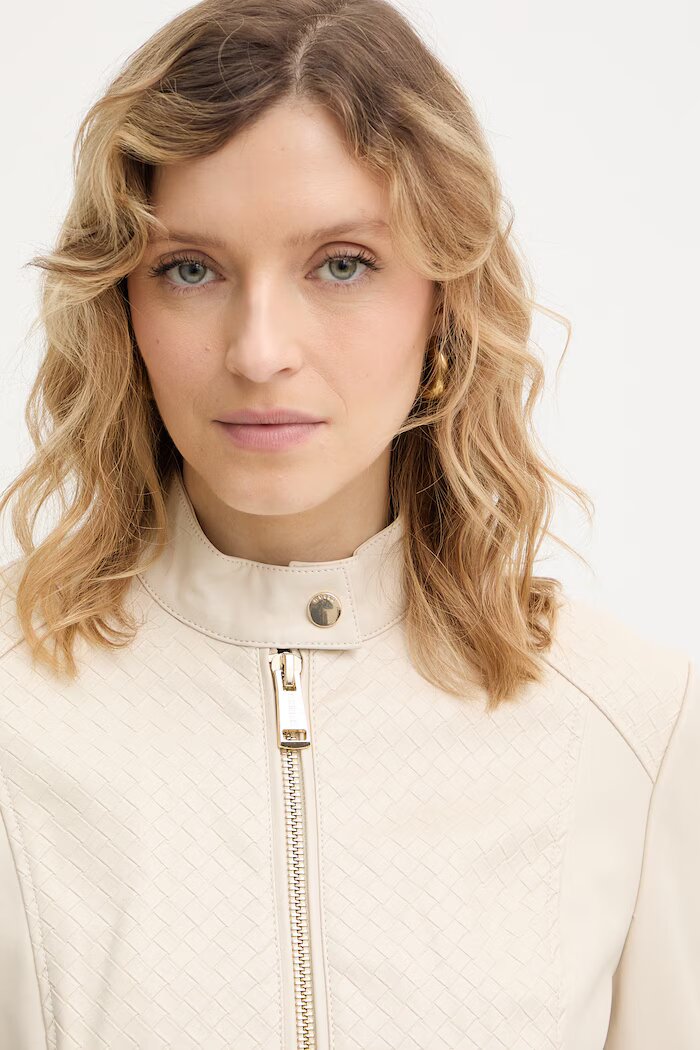 GUESS Рокерско яке CLAUDINE в бежово преходен модел W6RL52 WL850