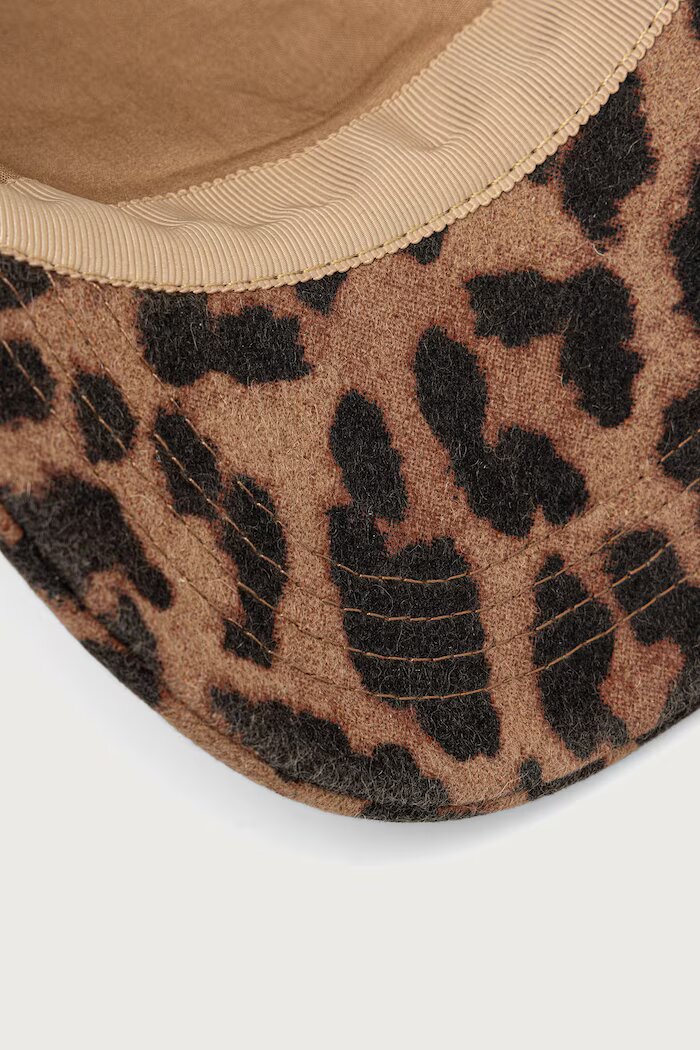 GUESS шапка с козирка дамска от вълнена материя кафява AW5641 WOL01