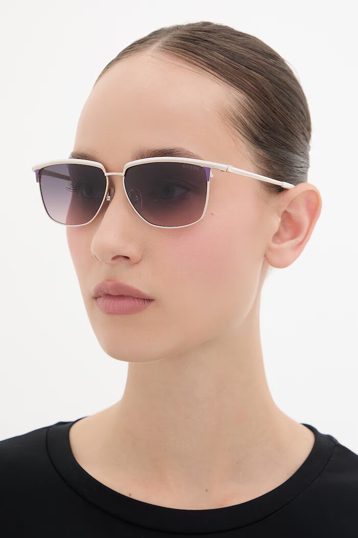 GUESS слънчеви очила дамски златни GU00133 5621B