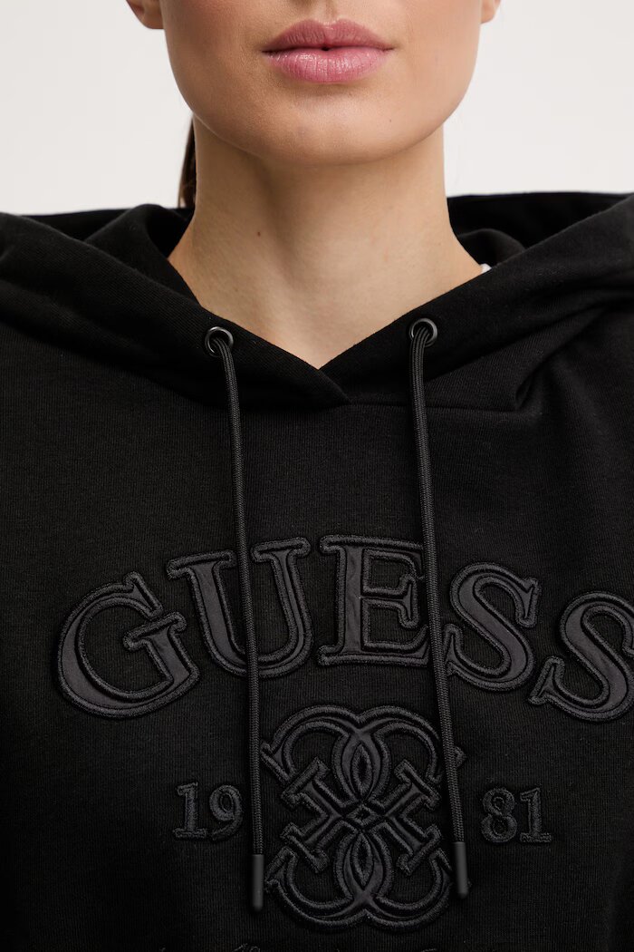 GUESS Суичър YAYOI в черно с качулка с апликация V6RQ03 KD761