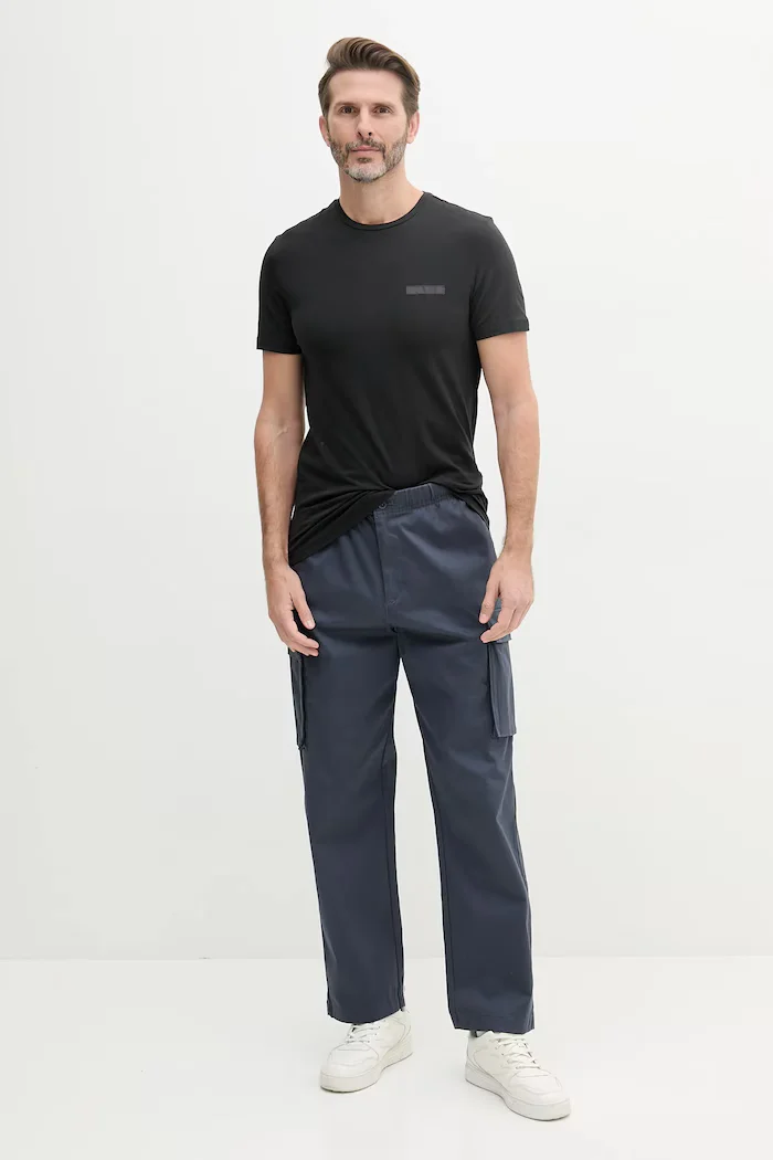 GUESS Тениска в черно с апликация U5GM30 KCPZ1