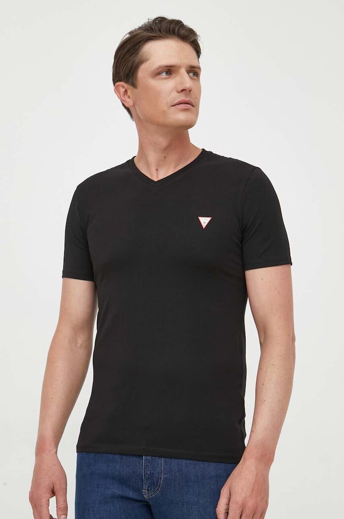 GUESS Тениска в черно с изчистен дизайн M2YI32 J1314