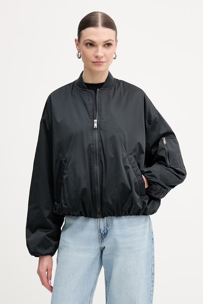 GUESS Яке бомбър LORRAINE в черно преходен модел с уголемена кройка W6RL26 WJ662