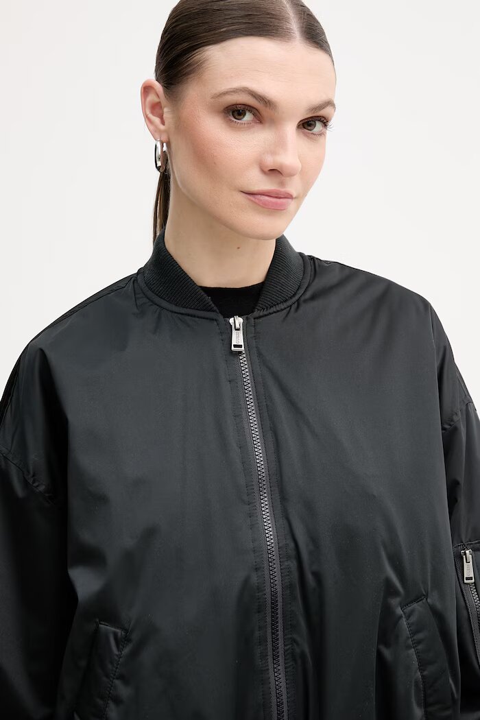 GUESS Яке бомбър LORRAINE в черно преходен модел с уголемена кройка W6RL26 WJ662