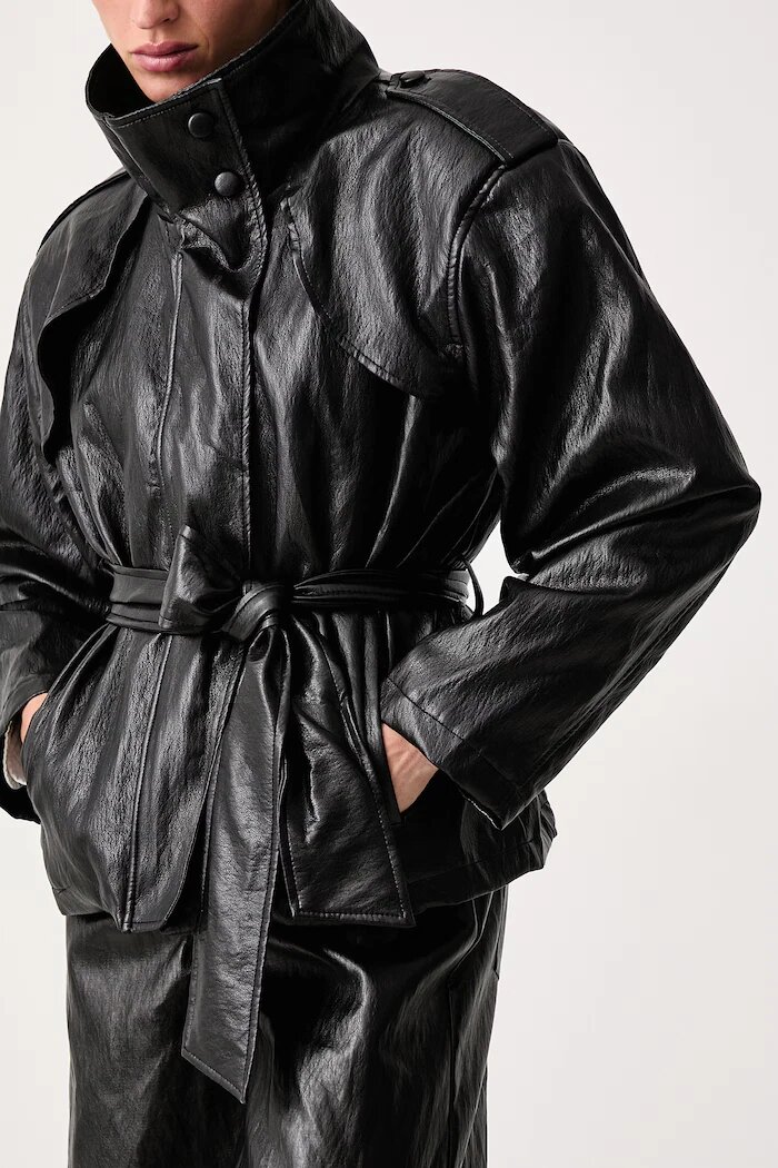 Haveone яке дамско от имитация на кожа черно KMA.R038