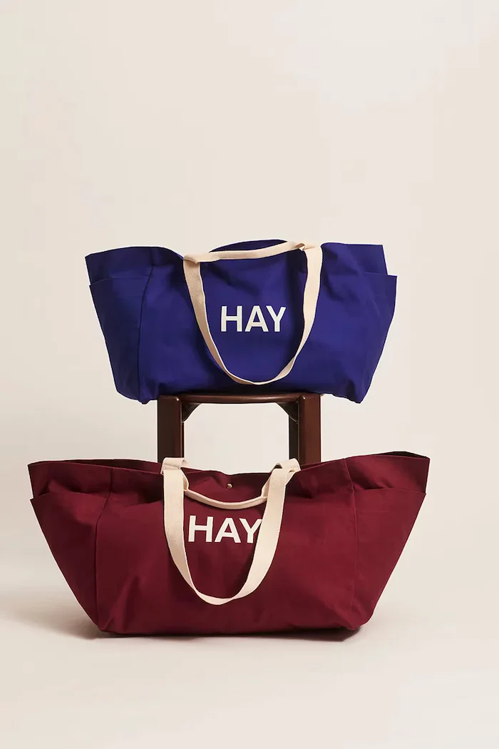 HAY Чанта Weekend Bag L/38 x 53 x 37 cm в бордо
