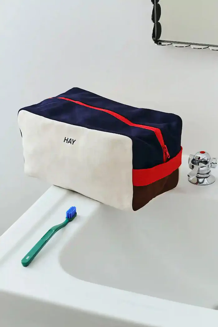 HAY Козметична чанта Multi Wash Bag M/26 x 14 x 14 cm в бежово