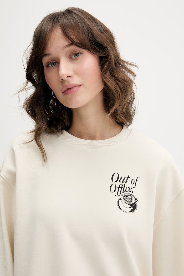 HUGO Blue уголемен суичър дамски от памук Classic Crew_B_3 бежов 50560782