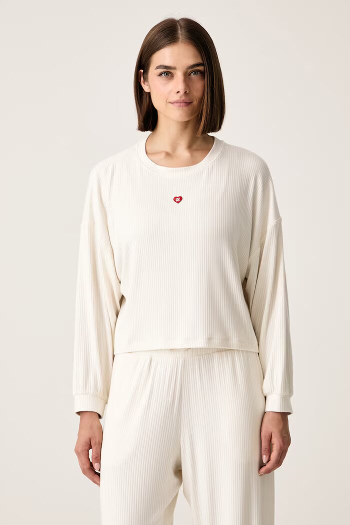 HUGO домашен суичър дамски с модал HEART TOP бял 50566668