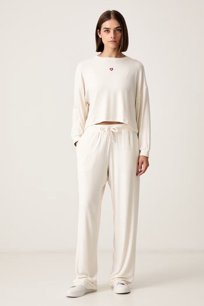 HUGO домашен суичър дамски с модал HEART TOP бял 50566668