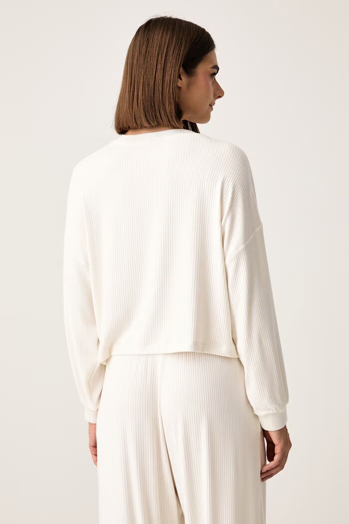 HUGO домашен суичър дамски с модал HEART TOP бял 50566668