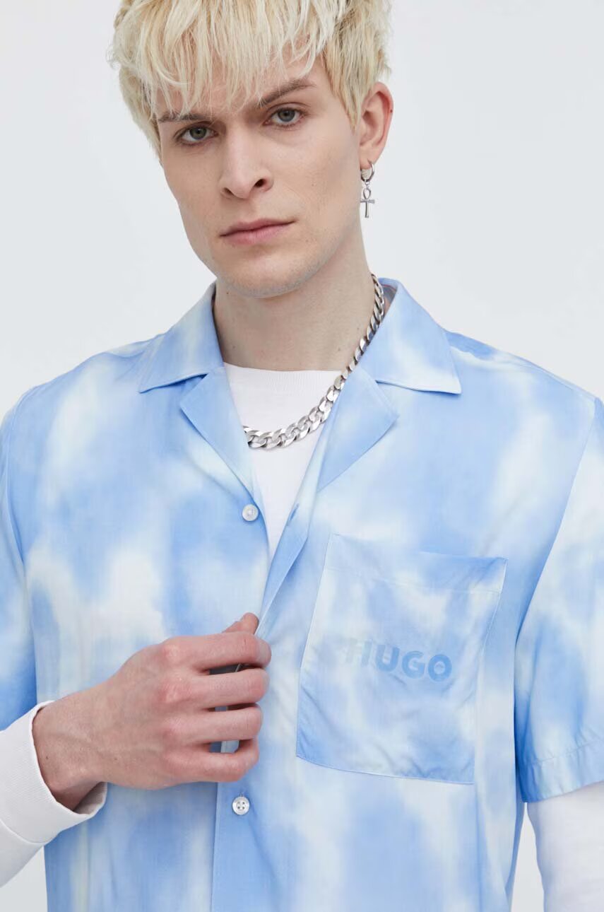 HUGO Риза