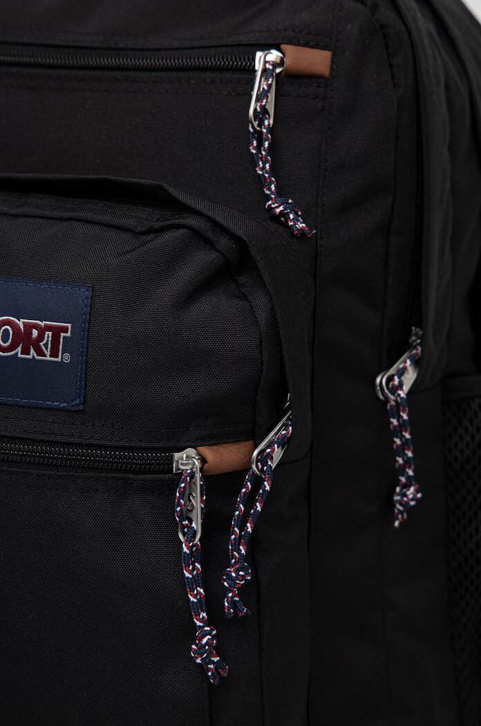 JanSport Раница в черно голям размер с апликация