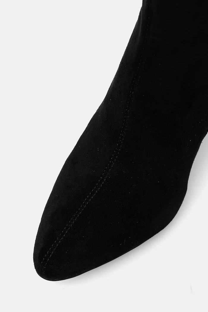 Jeffrey Campbell Велурени ботуши Parisah-2 в черно с дебел ток JC-1253-3-9