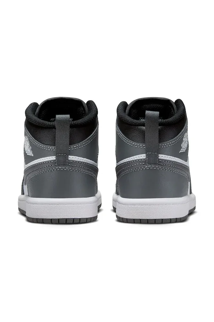 Jordan 1 Mid маратонки за деца от кожа черни DQ8424