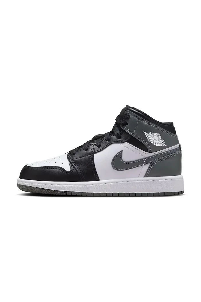 Jordan Air 1 Mid маратонки за деца черни DQ8423