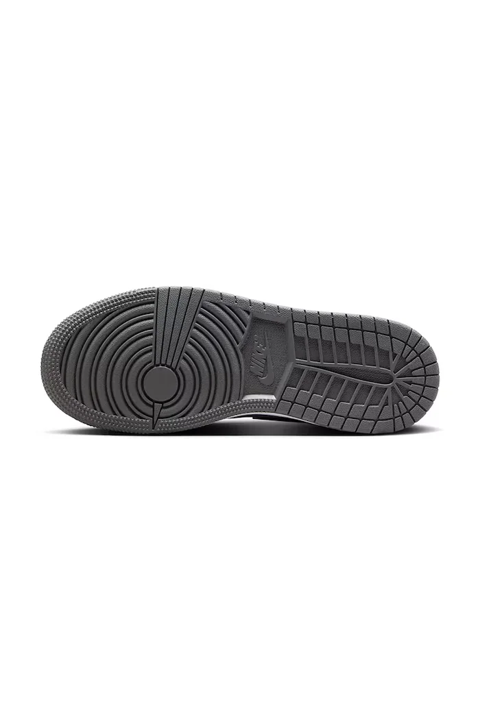 Jordan Air 1 Mid маратонки за деца черни DQ8423