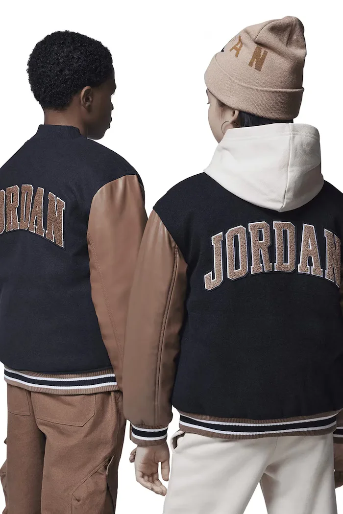 Jordan яке бомбър за деца кафяво 95D197