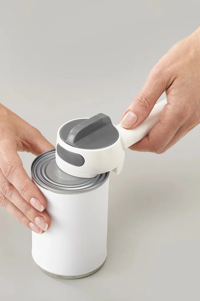Joseph Joseph Отварачка за консерви Can-Do Plus 18 cm в сиво