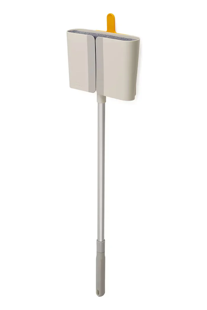 Joseph Joseph Стенна регулируема метла Cleantech 94 x 26 cm в бежово