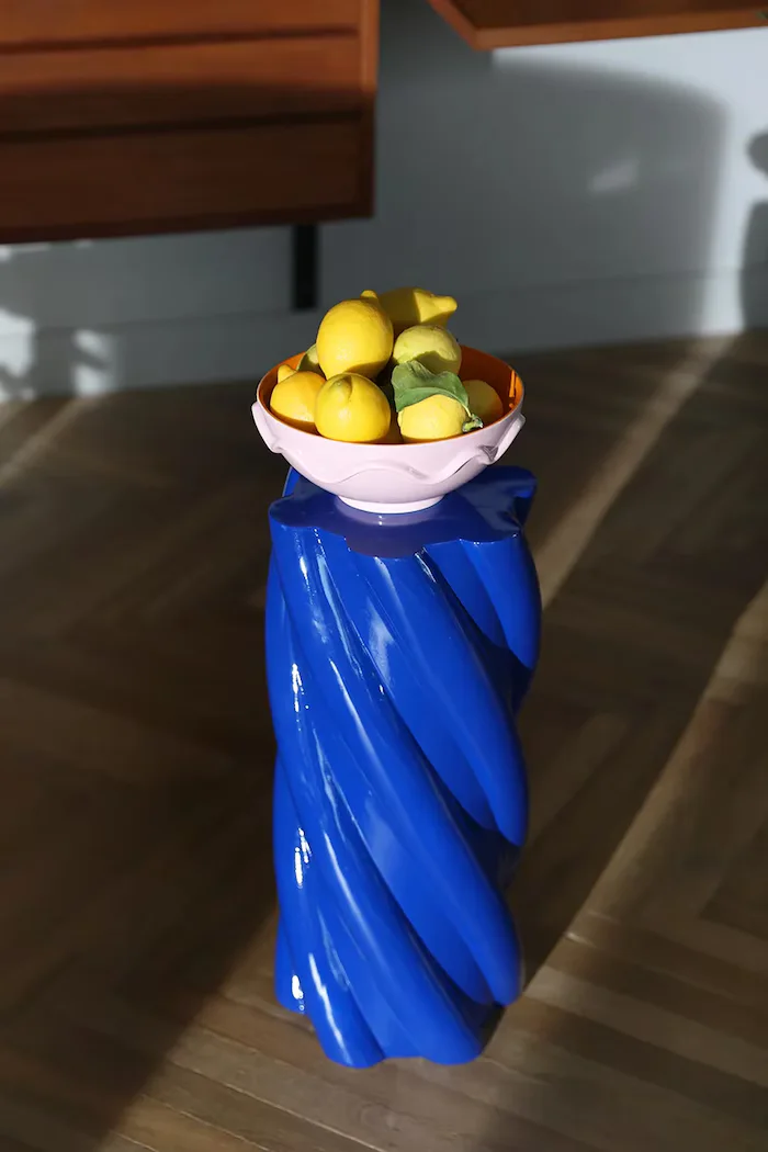 &k amsterdam Масичка за кафе в тъмносиньо