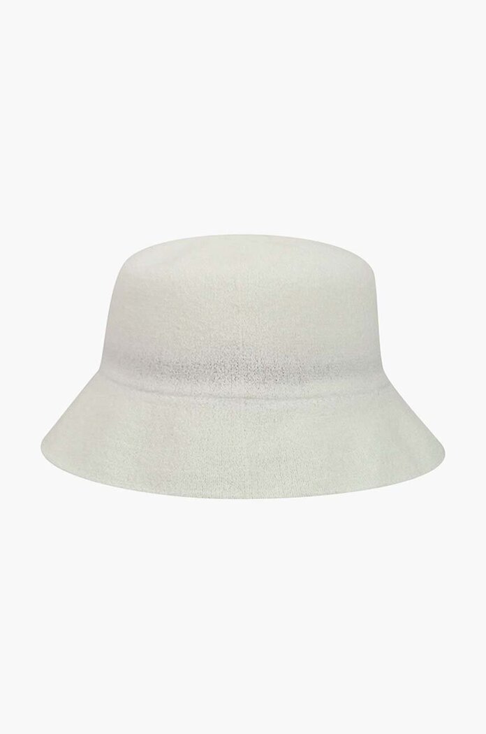 Kangol Капела Bermuda Bucket в бяло