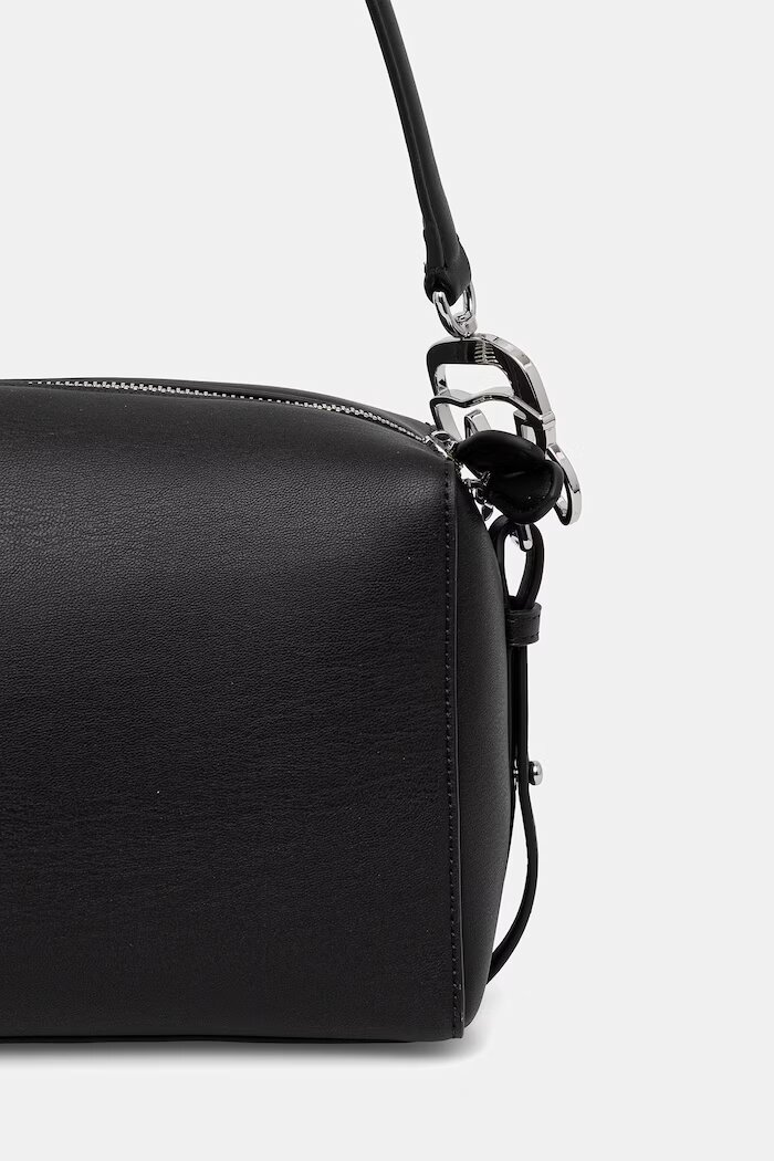 Karl Lagerfeld чанта дамска от имитация на кожа IKON черна B2W30062