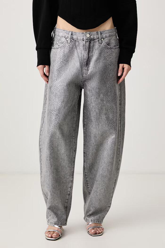 Karl Lagerfeld дънки relaxed fit дамски сиви B4W10086