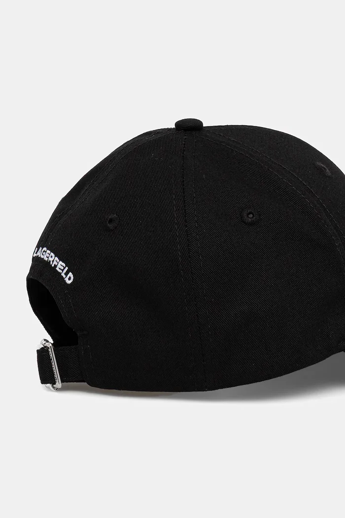 Karl Lagerfeld Памучна шапка с козирка IKON в червено с апликация A1W33037