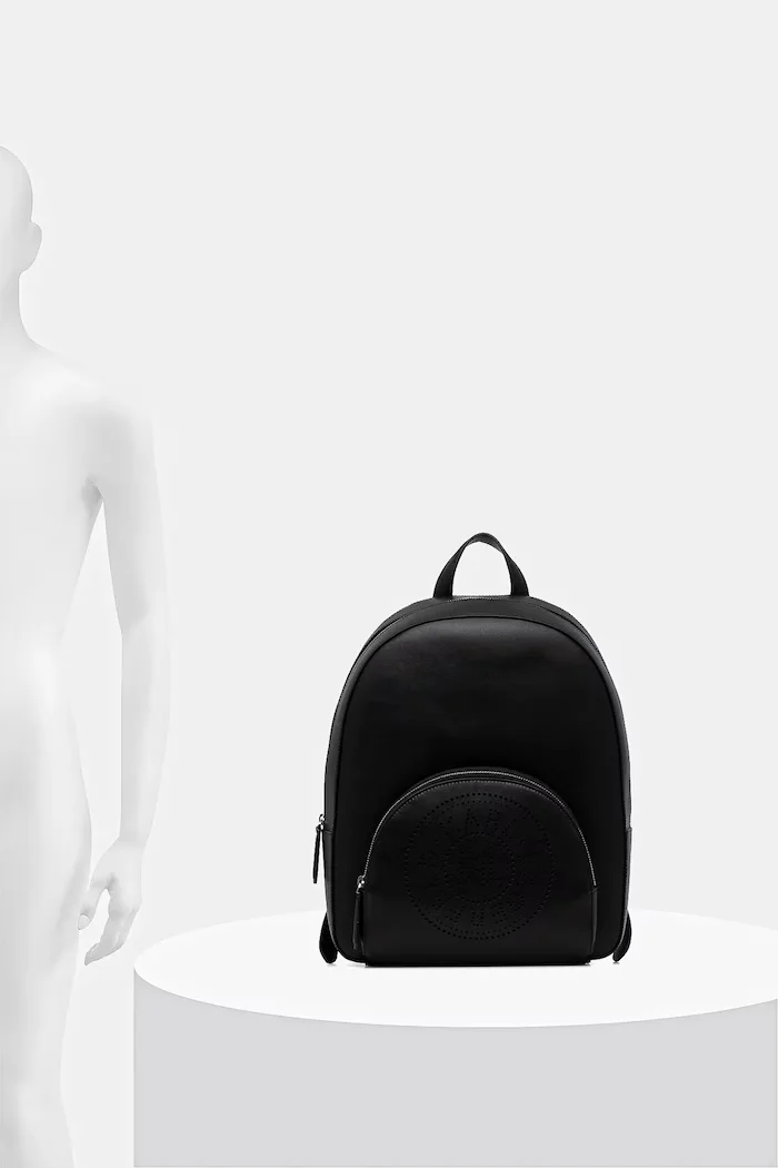 Karl Lagerfeld Раница K/CIRCLE дамска в черно голям размер с изчистен дизайн B1W30073