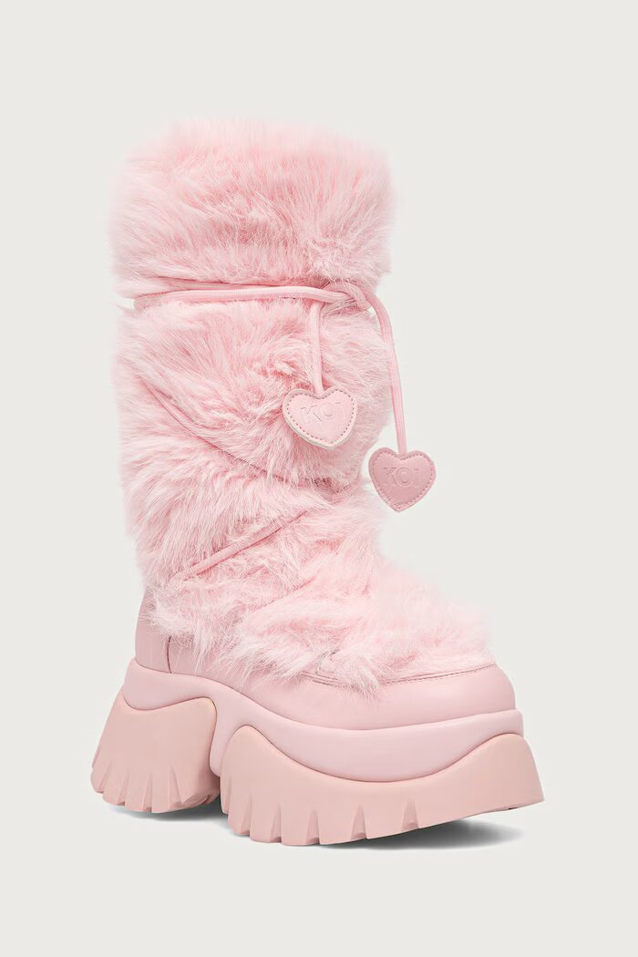 Koi Footwear боти дамски Sasquatch Fluffy Snow Boots розови Kawaii Sasquatch