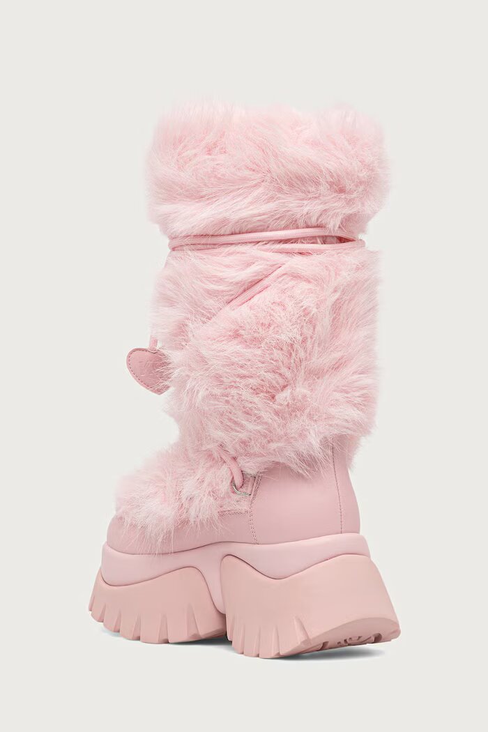 Koi Footwear боти дамски Sasquatch Fluffy Snow Boots розови Kawaii Sasquatch