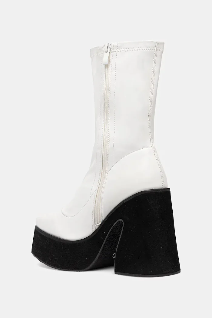 Koi Footwear Боти GT1 в бяло с дебел ток