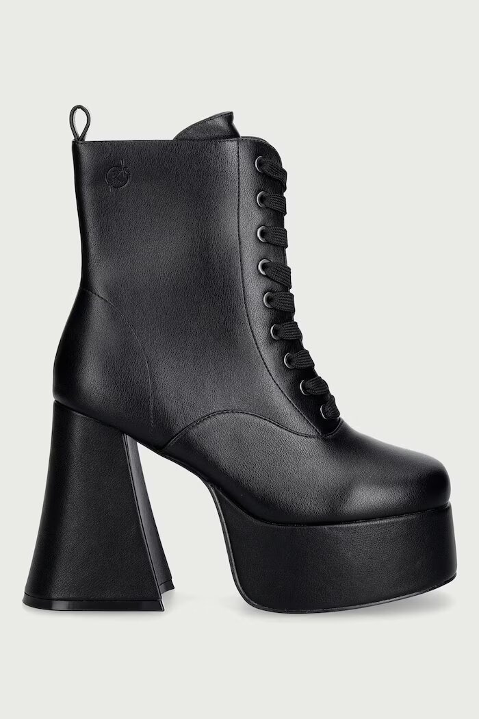 Koi Footwear боти с дебел ток дамски Reign Lace Up Platform черни FG05