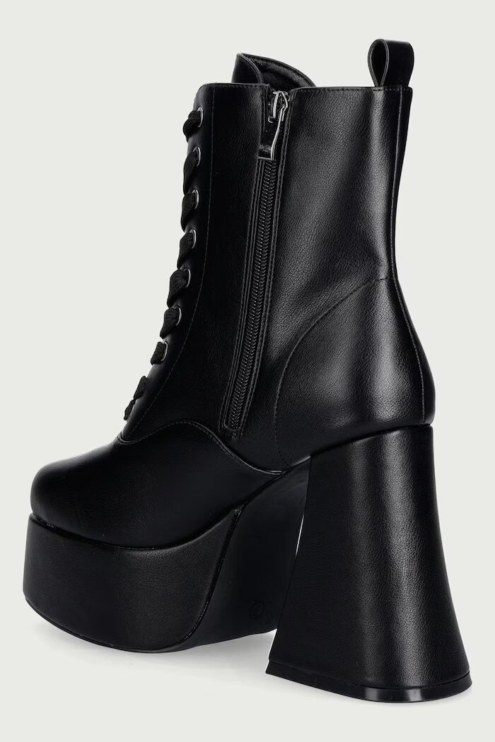 Koi Footwear боти с дебел ток дамски Reign Lace Up Platform черни FG05