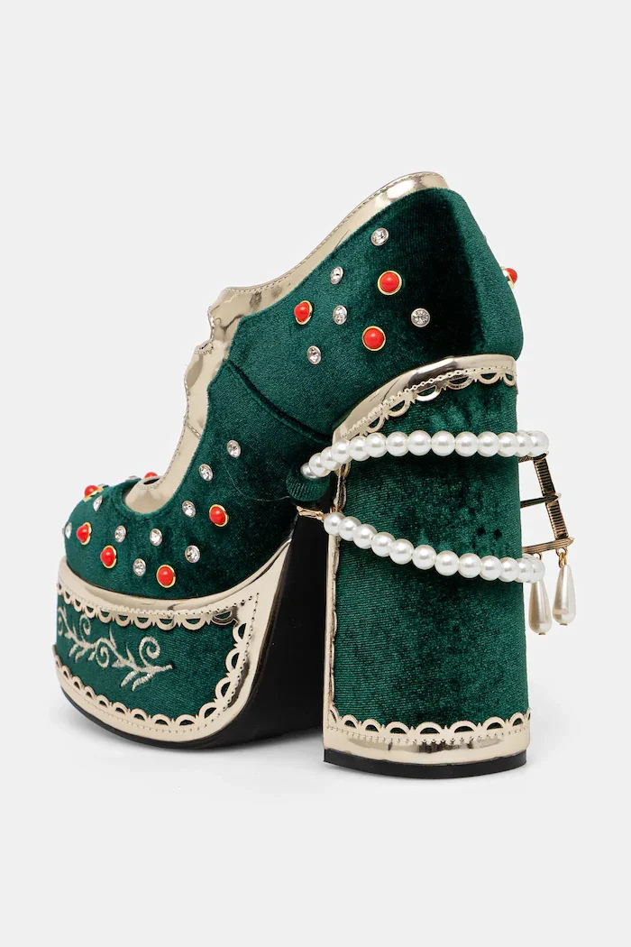 Koi Footwear Обувки с дебел ток в зелено DPK80 Boleyn’s Revenge Bejewelled Velvet