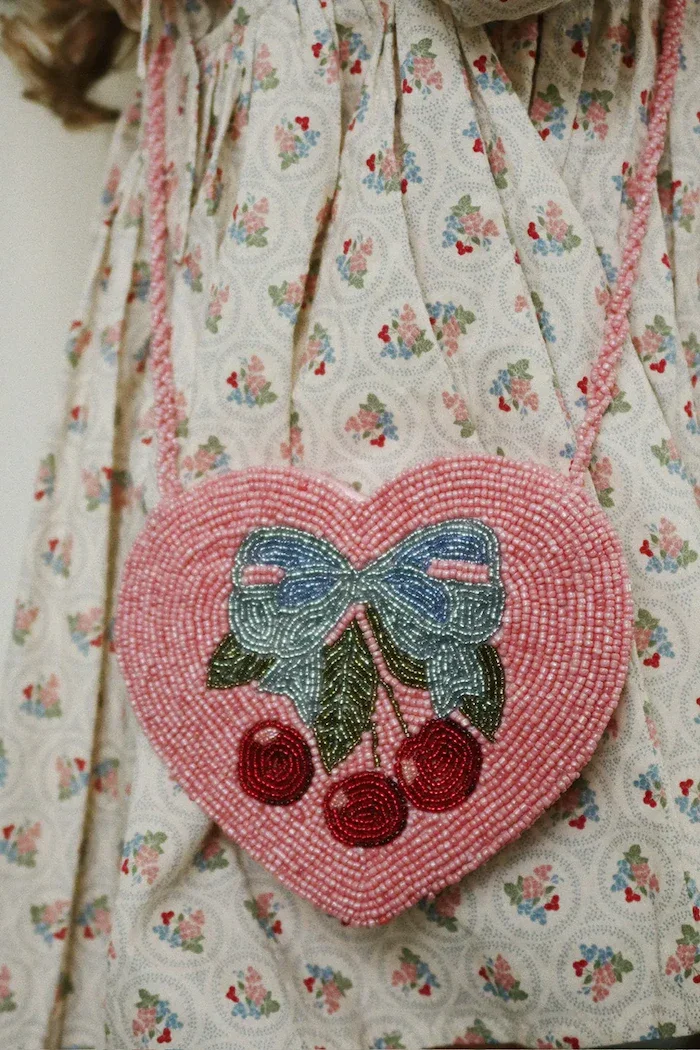 Konges Sløjd BEADED HEART BAG розова KS104220