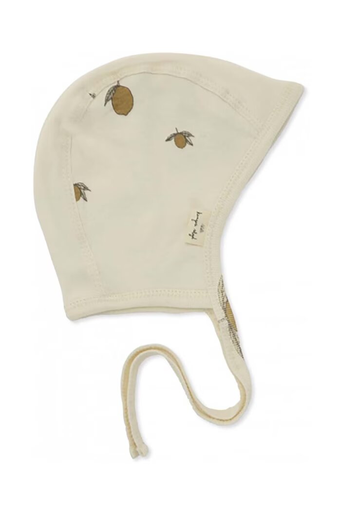 Konges Sløjd Бебешка памучна шапка BABY HELMET GOTS в бежово с фина плетка от памук