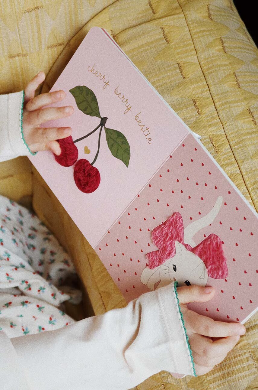 Konges Sløjd Книга за активно развитие на деца TOUCH AND FEEL BOOK UNICORN FSC