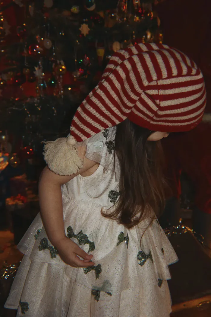 Konges Sløjd шапка с помпон за деца от вълнена материя CHRISTMAS KNIT HAT червена KS106415